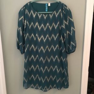 Francesca’s Gold chevron shift dress